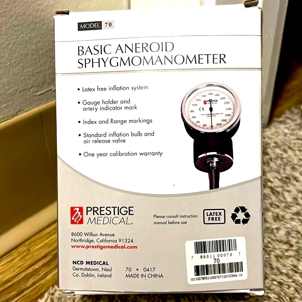 NIB 🩺🫀 BASIC ANEROID ADULT MEDICAL SPHYGMOMANOMETER BLOOD PRESSURE CUFF w/BAG - Picture 5 of 12
